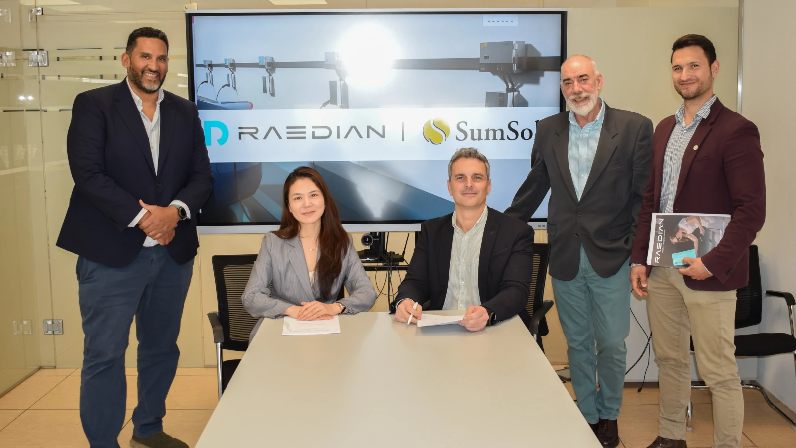 SumSol se convierte en distribuidor oficial de RAEDIAN