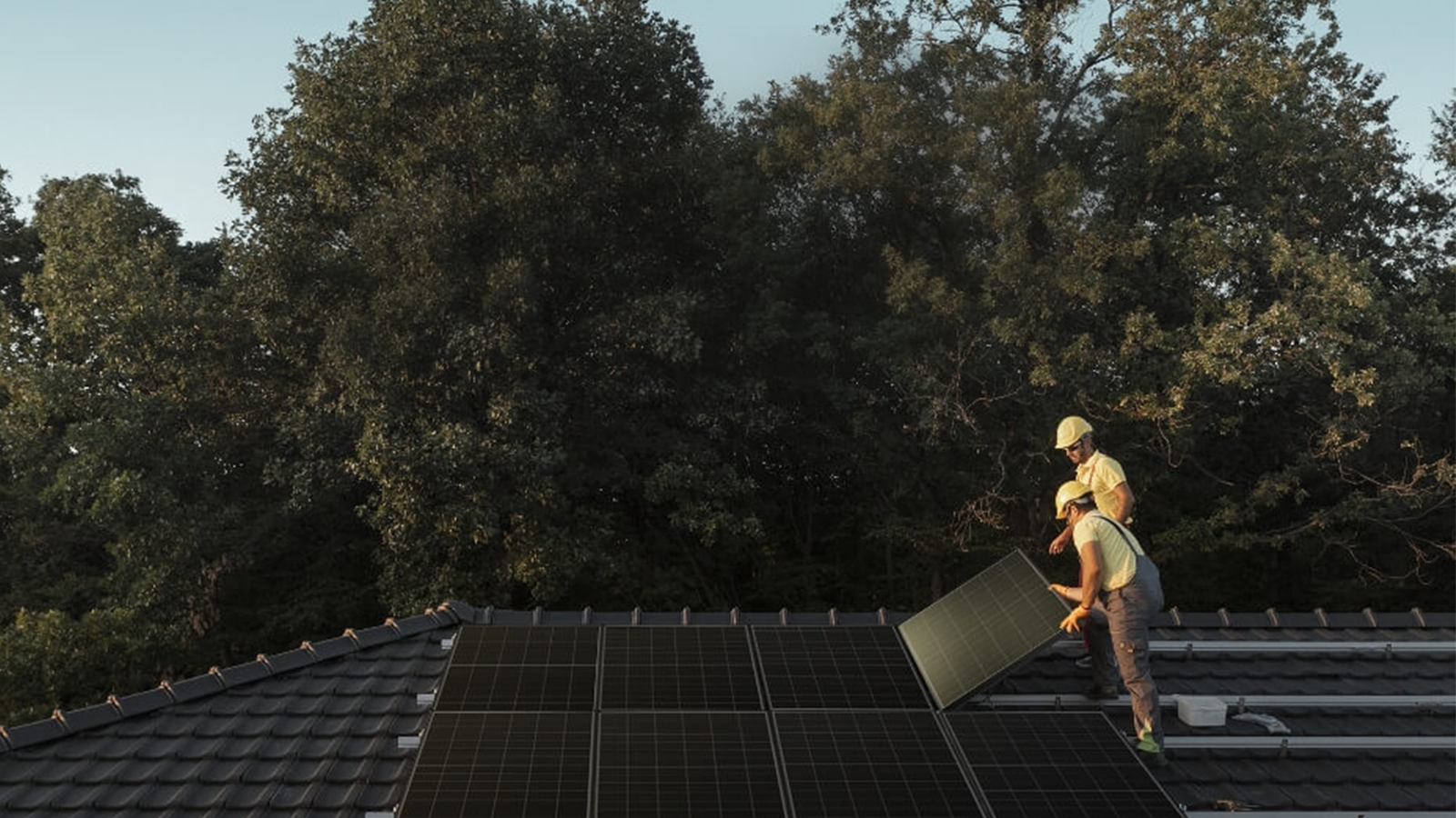 Segunda generación de paneles solares AIKO